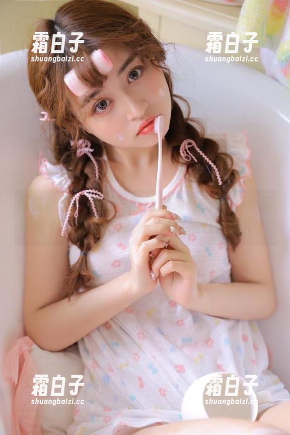 惊喜连连！兔玩映画送出免费的JK的小美好图册，快来下载，一起沉浸在青春中！