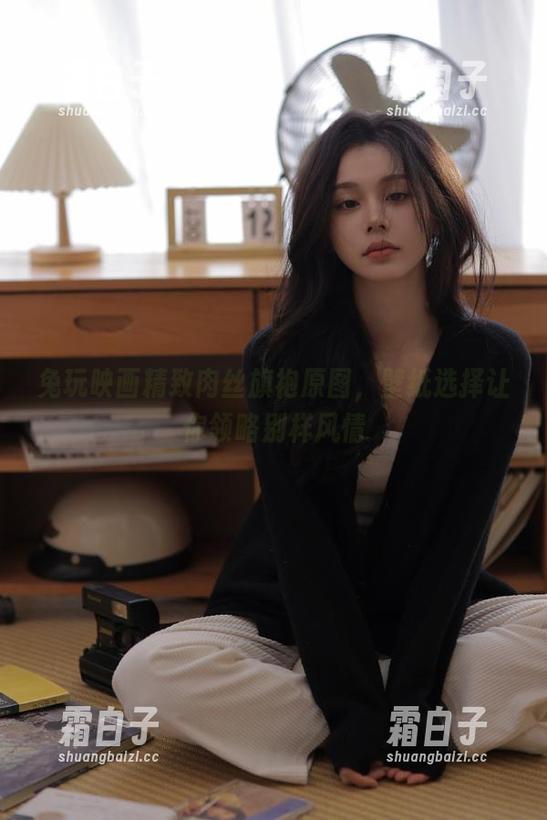 兔玩映画精致肉丝旗袍原图，壁纸选择让你领略别样风情
