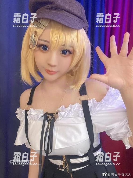 爱上千寻大人的美足：写真集中的每一张原图都散发着迷人气息