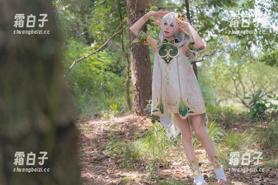 定制化“咬人小小兔”御姐写真作品，与你共享无限魅力