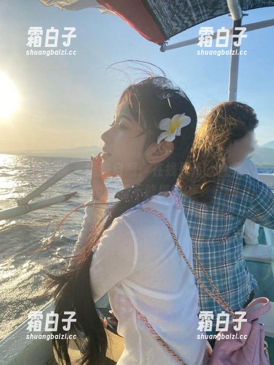 喵糖映画 - 镜酱自嘲：在线死库水合集，谁说美丽不能搞笑？