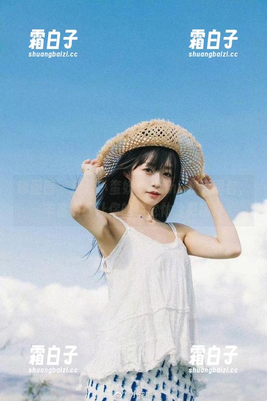 嗲囡囡 - 探索小蛮妖yummy双人图包，丰富资源让你的视觉体验更精彩