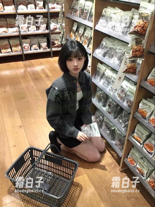 头条女神 - 用黑色讲述故事，松果儿分享她独特的写真创作理念！
