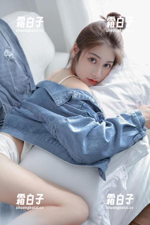 头条女神-阿依努尔瓦娅 头条女神 - 书香校园,阿依努尔瓦娅的美图图集为你讲述不一样的故事