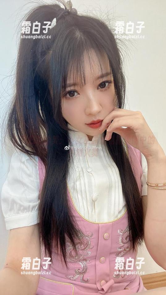 不可思议的美：小女巫露娜私拍美图中的不知火舞