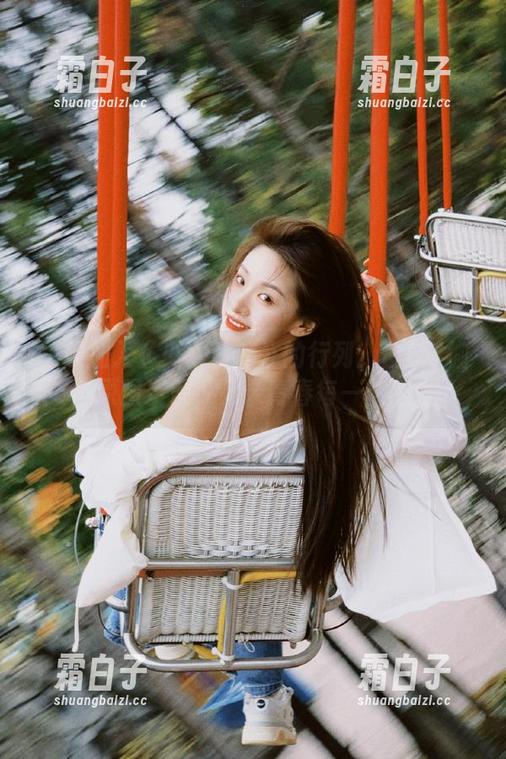 一起加入《少女秩序》的行列：白丝T恤原图资源，记录青春每一刻！