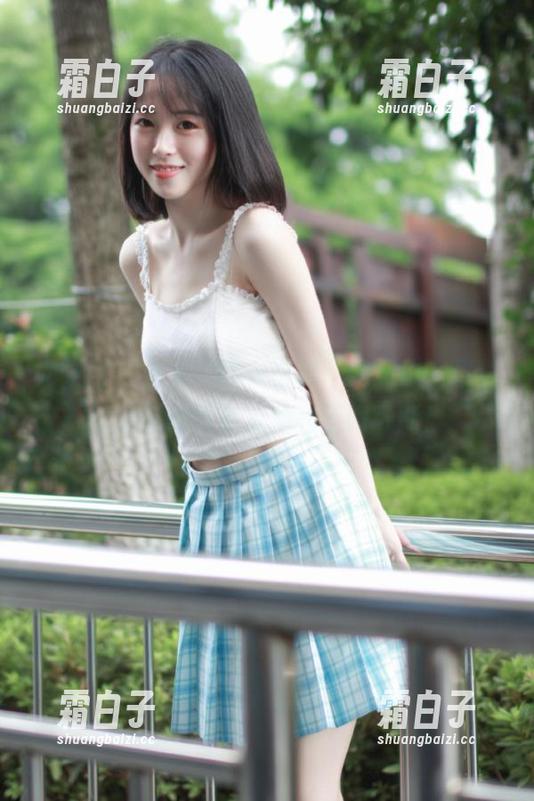 尤果网 - 分享“叶希白裙”的灵感，尽情探索在线写真资源的无限可能！