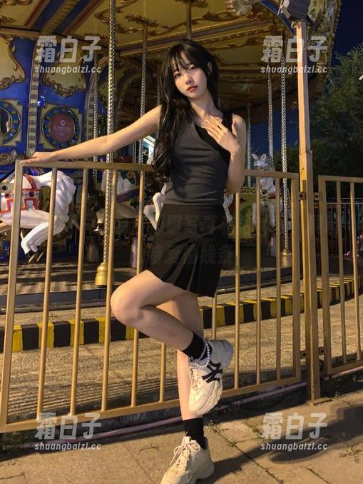 尤果网 - 李易童透明写真私拍套图，展现独特爱情线条