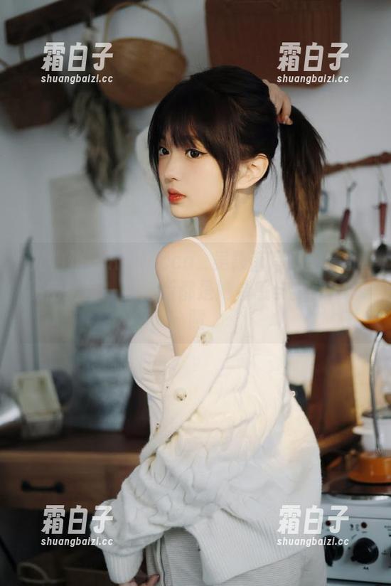 尤物馆 - Rebecca_吴颖茵写真图集的秘密：每一张背后都是她情感与梦想的写照
