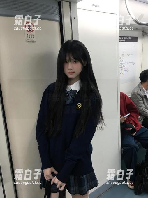 尤蜜荟 - 小海臀Rena倾情呈现天台上的美图作品，带给你一次心灵与视觉的双重盛宴！