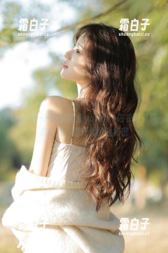 屿鱼yukako 让我们一起欣赏屿鱼yukako内衣写真精选原图,揭开优雅的秘密