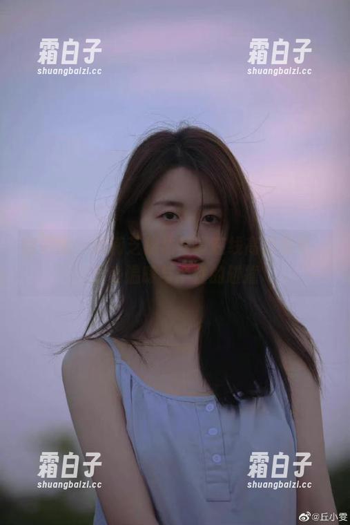 徐莉芝 微密圈 - 徐莉芝棉袜写真在线高清发布,感受温暖与个性的碰撞