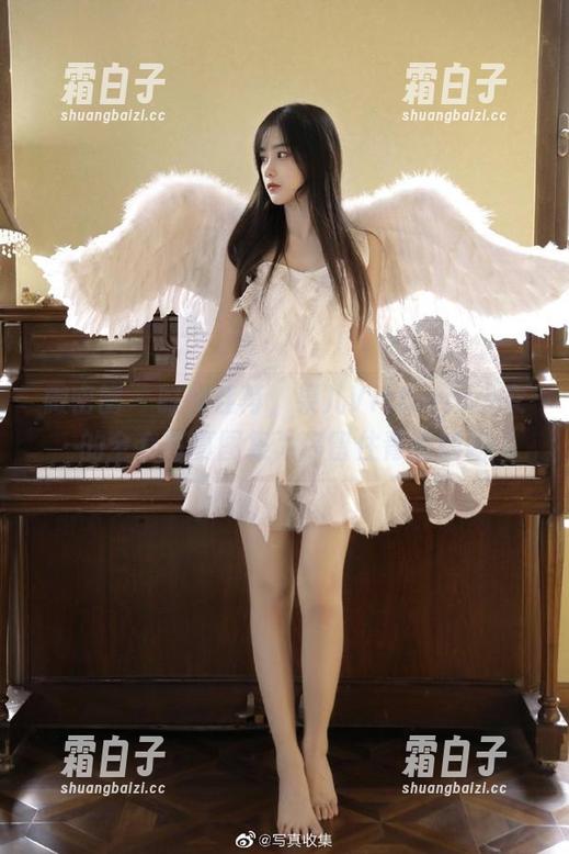 果儿Victoria 微密圈 - 时光荏苒,果儿Victoria少女的全套写真图集为你留住青春瞬间