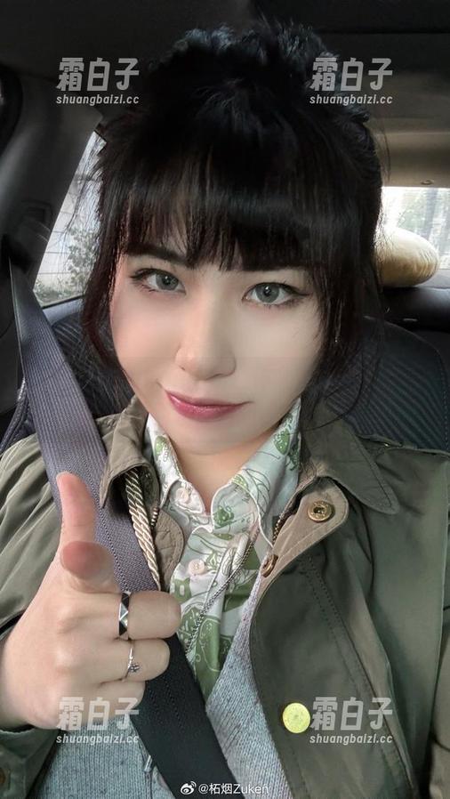 走进柘烟Zuken的黑白作品，观看每一幅原图背后的故事