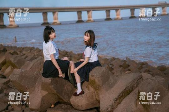 模范学院 - 人间荒糖私拍大片：比基尼中的沙滩与阳光，丰富图片让你感受夏日热情！