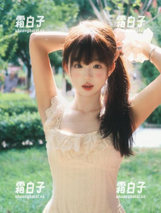 模范学院 - 抢先观看小奶瓶呜呜的女王写真，原图展现她的无限风情！
