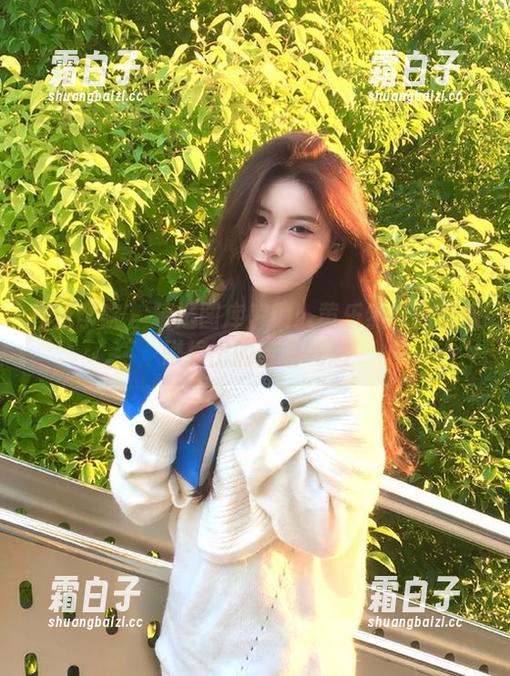 模范学院 - 精选图库解锁：黄乐然与体操服碰撞出的青春气息
