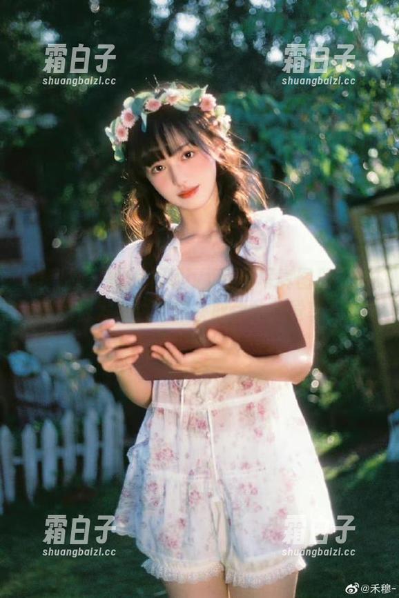 爱蜜社 - 超美九尾ivy蕾丝写真图册，震撼免费发布，立即获取你的视觉享受！