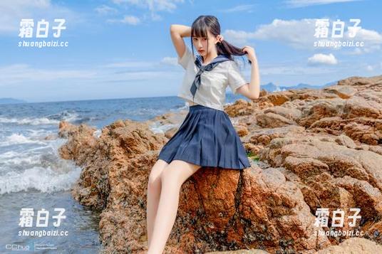 爱蜜社 - 白色写真中的张思允，美图记录下她的靓丽瞬间