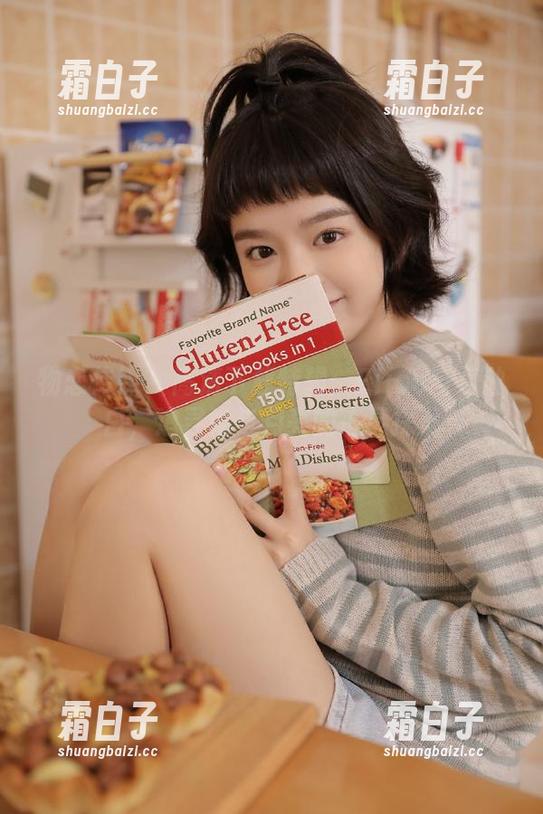 物恋传媒 - 高清下载特辑：Elise与月独白，追寻她与月亮的心灵探戈