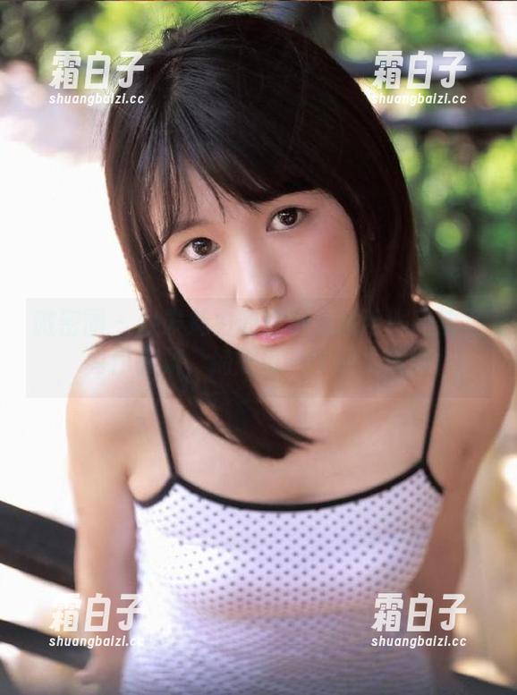 微密圈 - 焕发魅力的猪小七水手服高清写真作品集，捕捉每一个动人瞬间