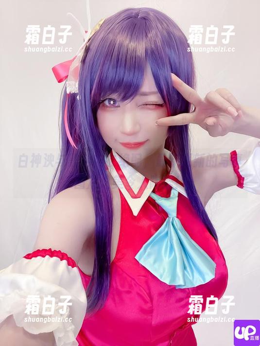 白神泱与黑色内衣绝配，最新更新的写真图片之美令人陶醉！