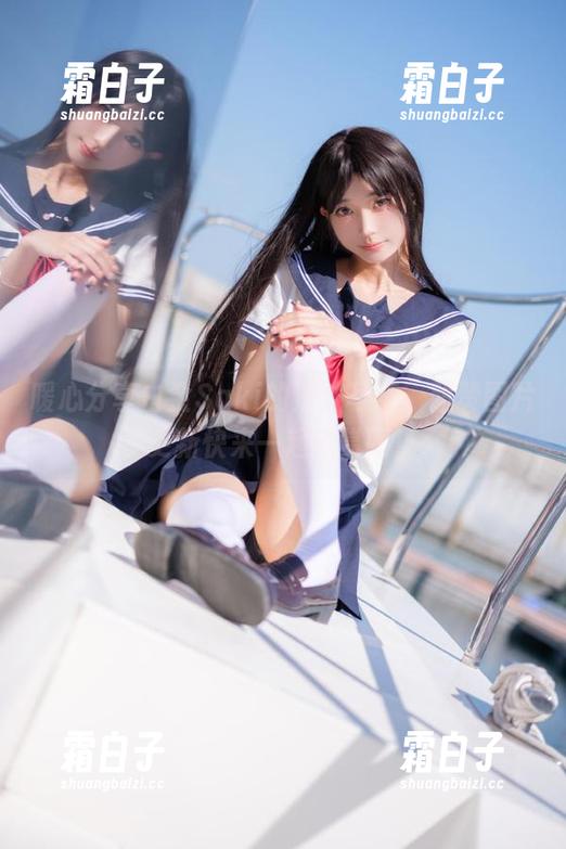 暖心分享白金Saki的户外写真，超赞图片更新快来一起欣赏吧！