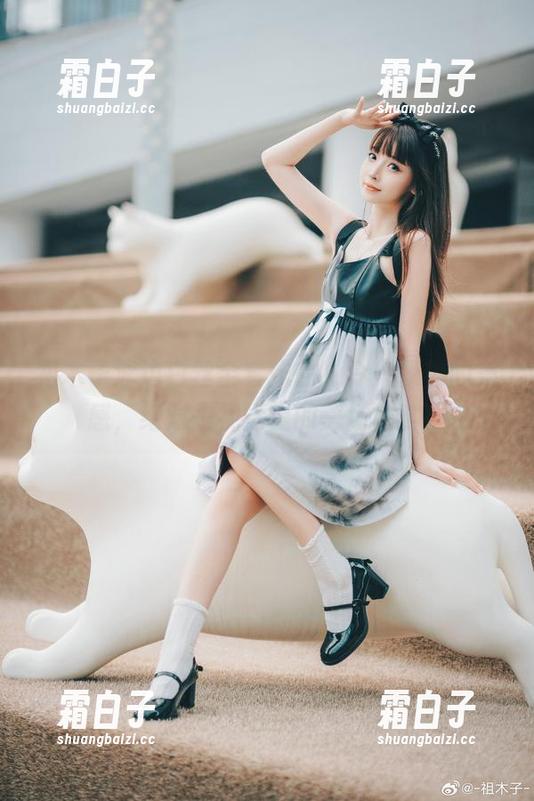 祖木子 祖木子泳边白丝全套作品,令人惊艳的美感,绝对是视觉上的一场盛宴!