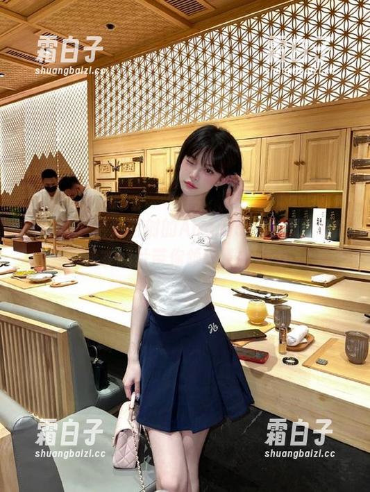 秀人网 - 活力四射的Angela小热巴，私房泳衣图片带你领略清新魅力