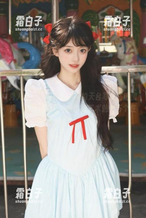 秀人网 - Suki_baby的天台写真高清图库，展现出她无与伦比的艺术魅力与个性！