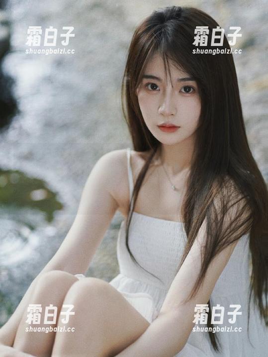 秀人网 - 视界惊艳！会飞的小虎牙女孩的在线写真作品合集，带你领略不一样的风采