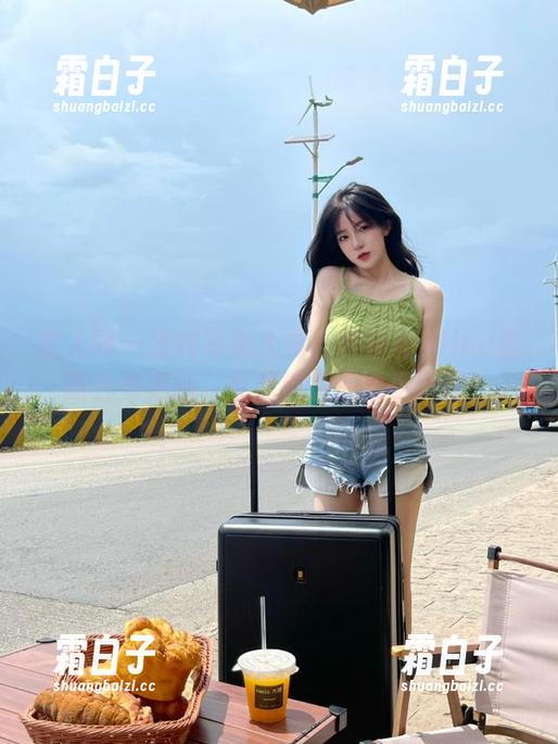 秀人网-容容容Alice 秀人网 - 清纯写真大赏:容容容Alice最新合集更新,展现绝美的青春瞬间!