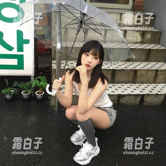 秀人网 - 心妍小公主带来的性感女神诱惑，观看她的迷人图片让你心动不已