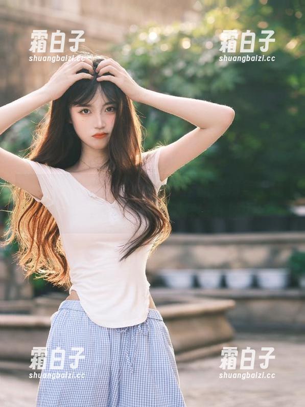 秀人网 - 果儿celia婚纱作品集精美上线，赶快下载感受她的别样婚礼魅力！