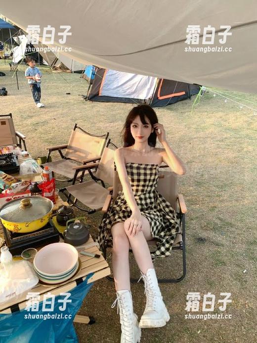 秀人网 - 王俪丁呀带来的定制自拍图片，仿佛置身于一个充满创意与灵感的视觉盛宴！