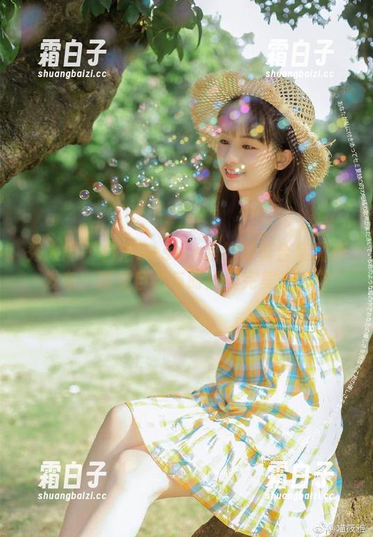 秀人网-白洁Bessie 秀人网 - 白洁Bessie豹纹写真合集震撼发布:感受自然与时尚的完美交响曲