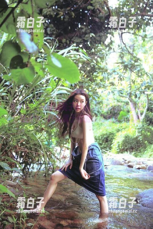 秀人网 - 跟随糯美子MINIbabe的全套职业装图包，打造属于你的职场气质与风格