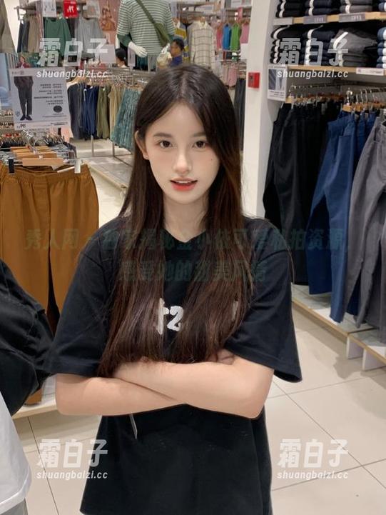 秀人网-金小依 秀人网 - 独家揭秘金小依可爱私拍资源,感受她的甜美风情