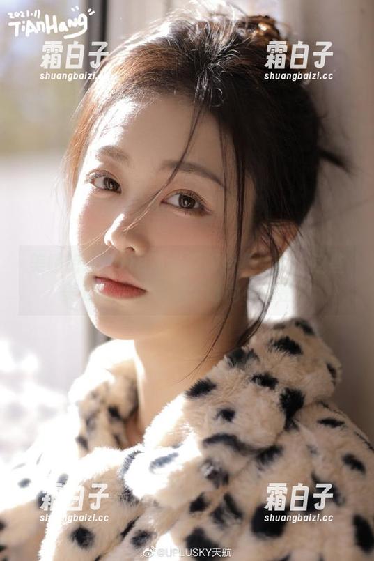 美媛馆 - Love陆瓷美脚合集更新：这些美足展示了多少个时尚小秘密？