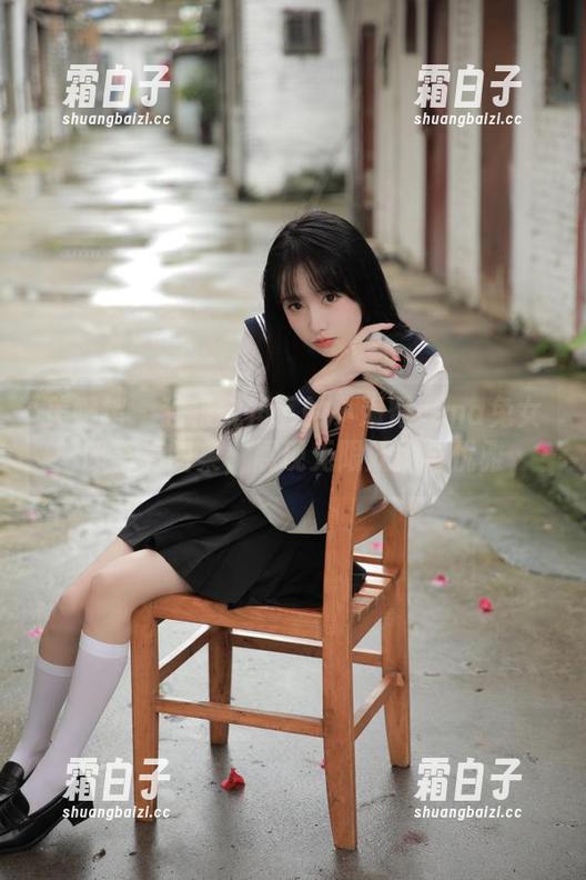 美媛馆 - 独特视角下的小海臀rena兔女郎写真图集，展现无限妩媚与优雅