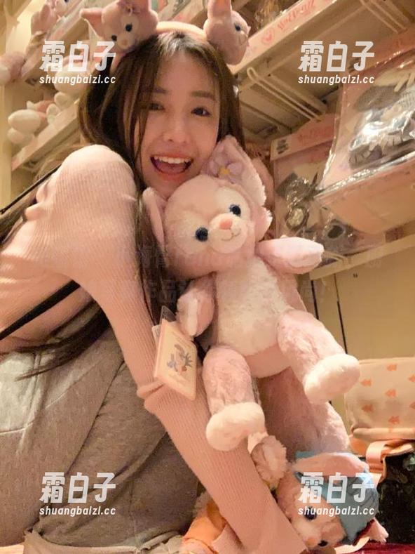 美媛馆 - 小海臀rena私拍资源更新，厨娘写真作品让你领略新风尚！