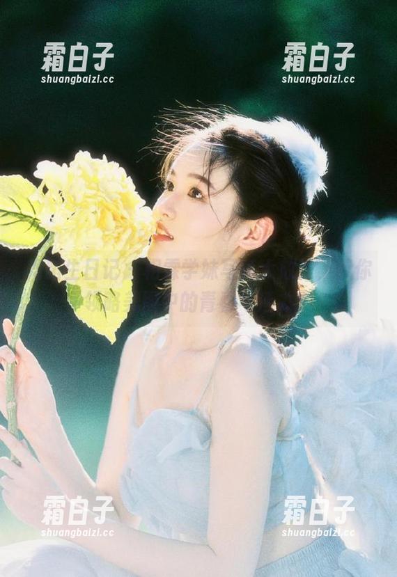 舞蹈生日记 - 相霖学妹写真大放送，带你领略美图中的青春与活力！