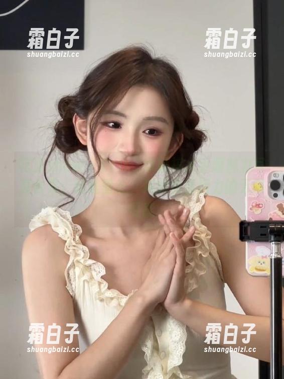 花漾show-Cris_卓娅祺 花漾show - Cris_卓娅祺水手服魅力写真合集:精选壁纸,演绎青春活力的无限可能