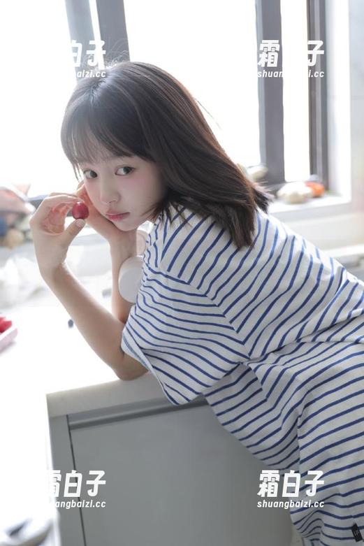 觅芙少女 - 高清图册：跟随虹虹体验青春昏睡与暗恋的美好夏天