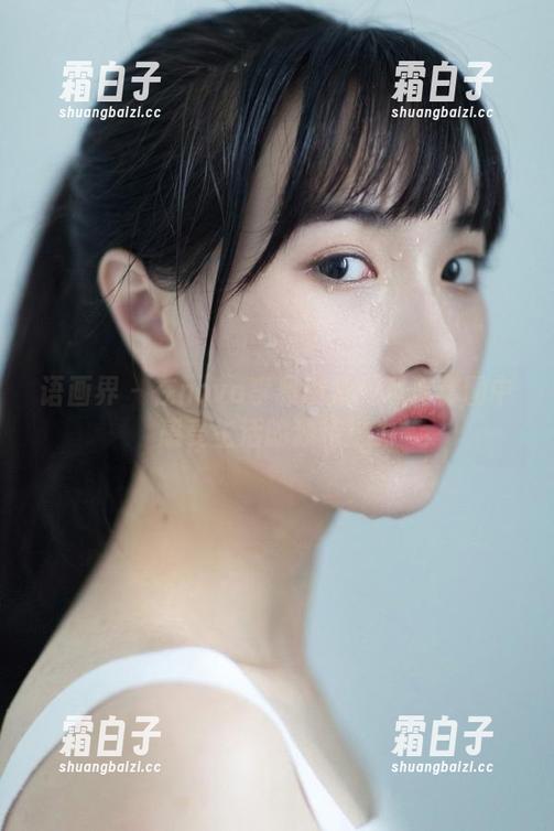 语画界 - 在nova李雅厨娘的写真套图中感受生活的独特魅力
