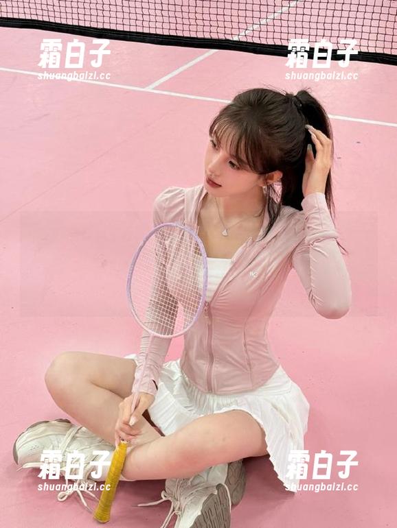 微密圈 - 赶快来看看辣妈女神的毛衣美图吧，这组绝美的套图会给你带来无尽的灵感与温暖的心动体验！