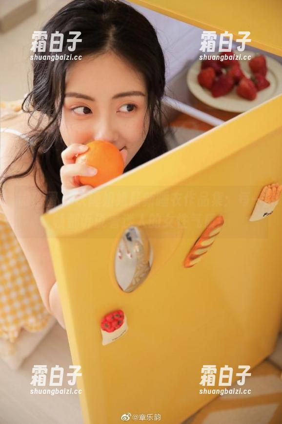 微密圈 - 铁锤姐姐最新睡衣作品集：每一帧都诉说着迷人的女性气质！