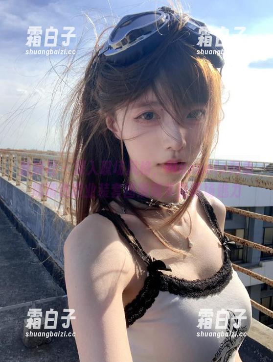 魅妍社 - 深入职场风格，Manuela玛鲁娜精选职业装套图展现多重职场魅力