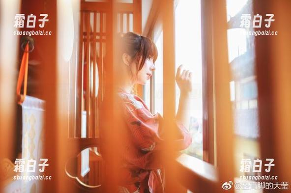 鹿野希内衣写真，打造你心目中的壁纸女神！